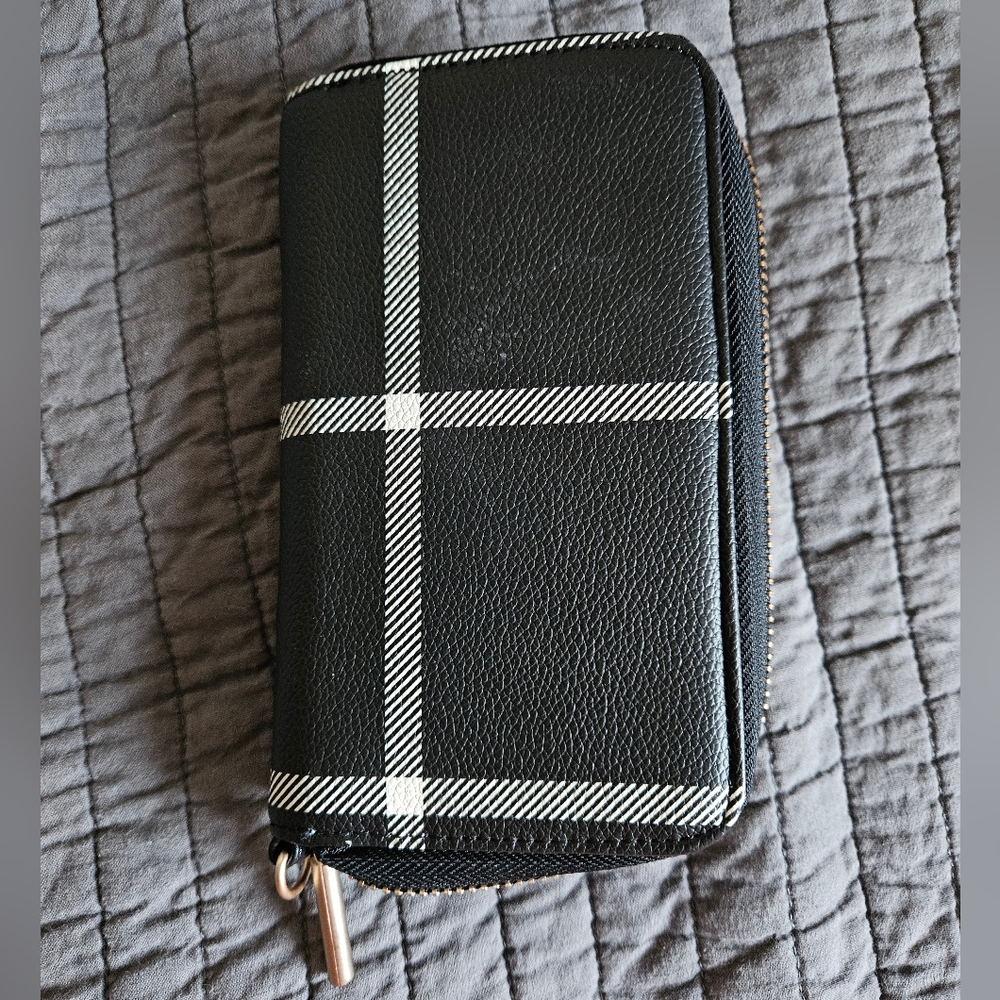 Slim wallet thirty one